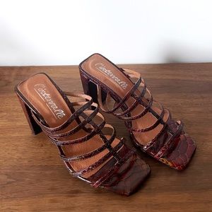 L'INTERVALLE - NEVER WORN - Red Snakeskin Leather Mules